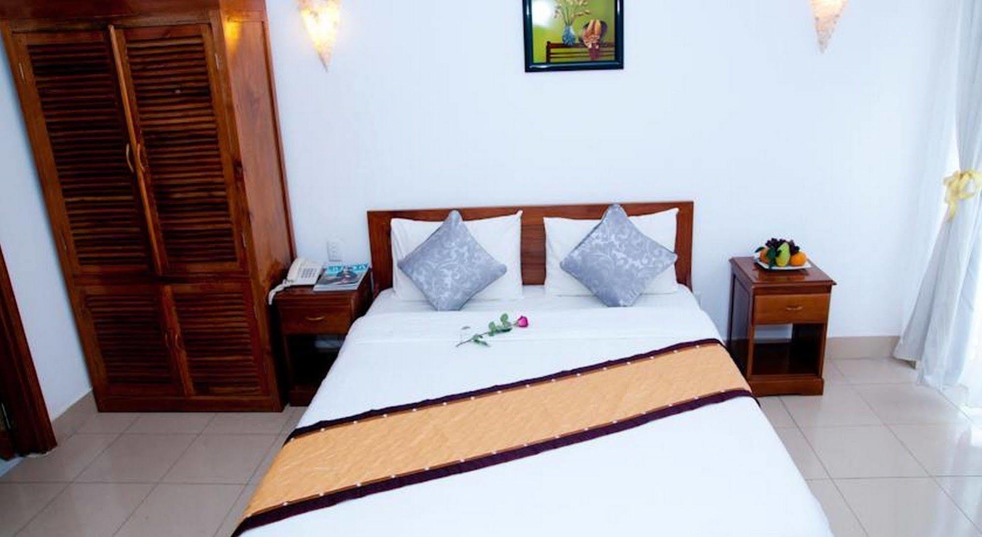 Golden Lotus Hotel Huế Ngoại thất bức ảnh