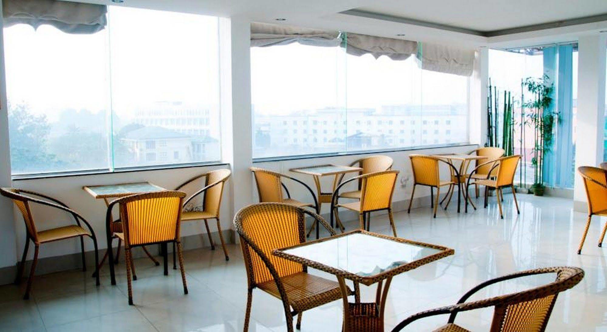 Golden Lotus Hotel Huế Ngoại thất bức ảnh